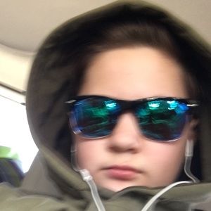 Meet your Posher, Justin